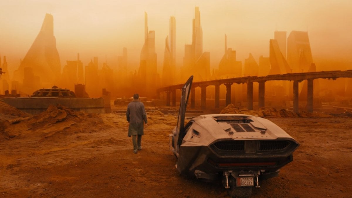 Blade Runner 2049: Alcon fa causa a Elon Musk e Warner Bros per le immagini del film nell