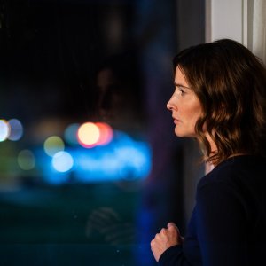 Sharp Corner: una foto del film