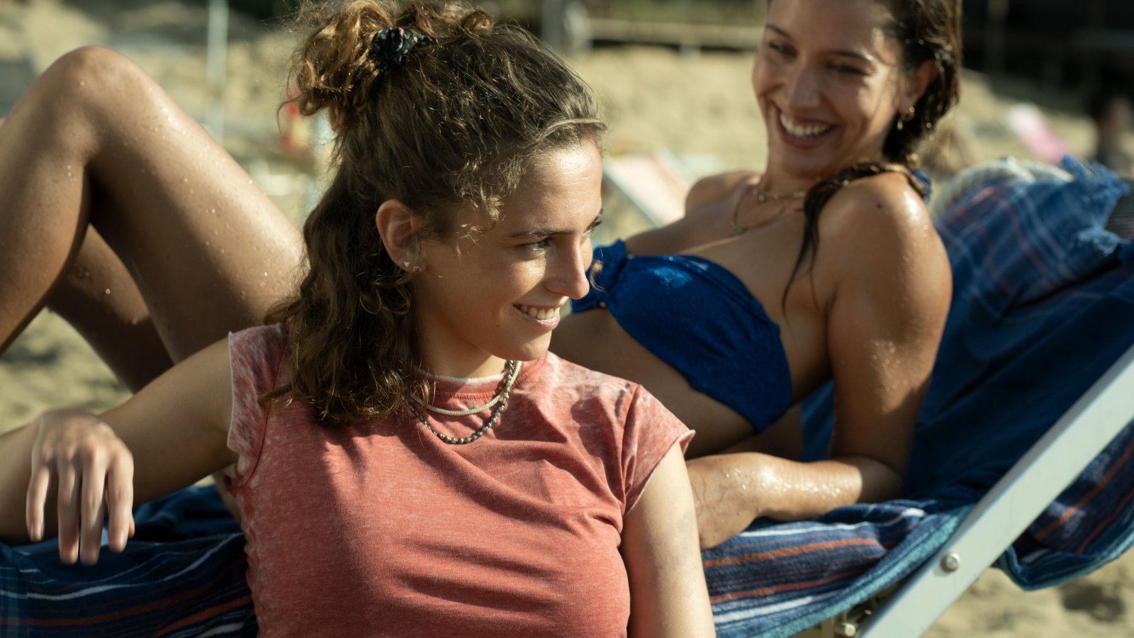 Alice Lupparelli e Noemi Magagnini in Adorazione