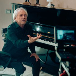 Il Re di Napoli - Storia e Leggenda di Mario Merola: Nino D'Angelo in una foto