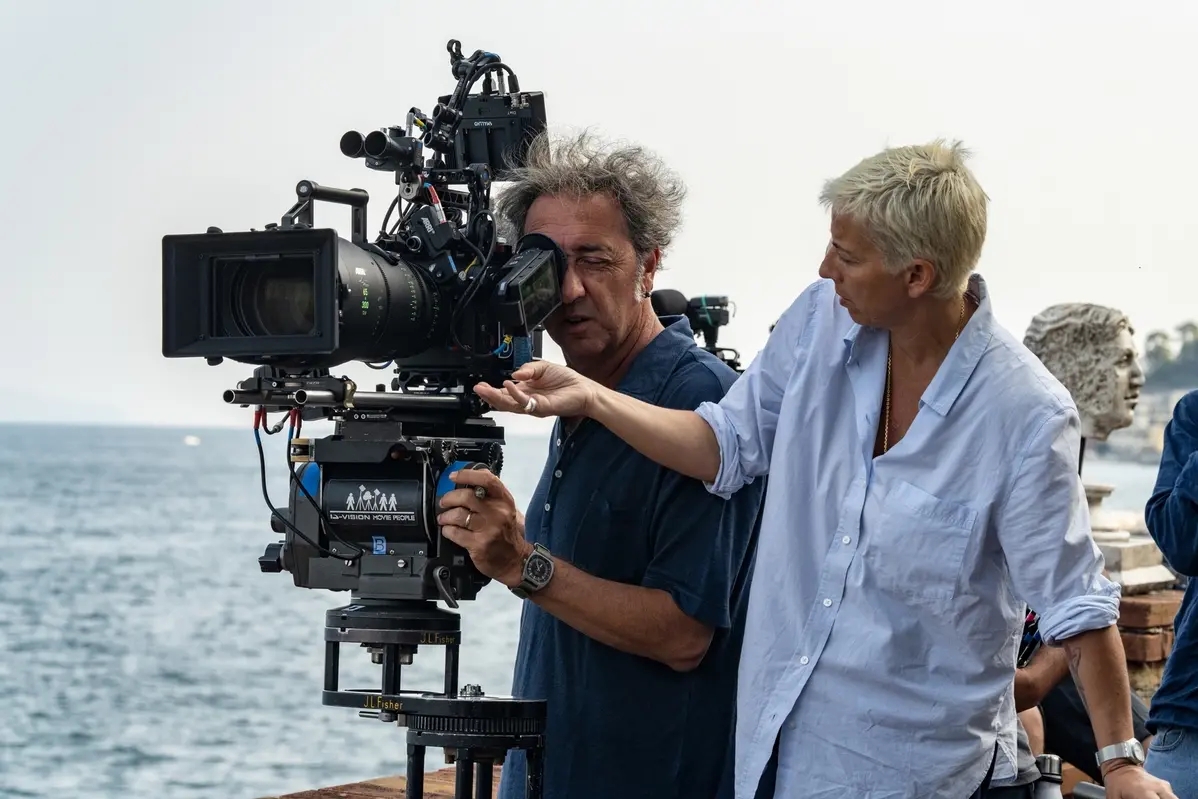 Paolo Sorrentino e Daria D'Antonio sul set di Parthenope