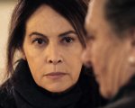 Ninfa dormiente, la recensione: grande atmosfera per il nuovo caso del commissario Teresa Battaglia
