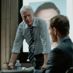 The Agency: Richard Gere interroga Michael Fassbender