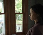 Presence: un fantasma perseguita una famiglia nell'inquietante trailer dell'horror con Lucy Liu