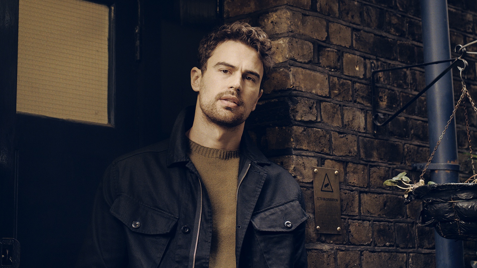 Theo James