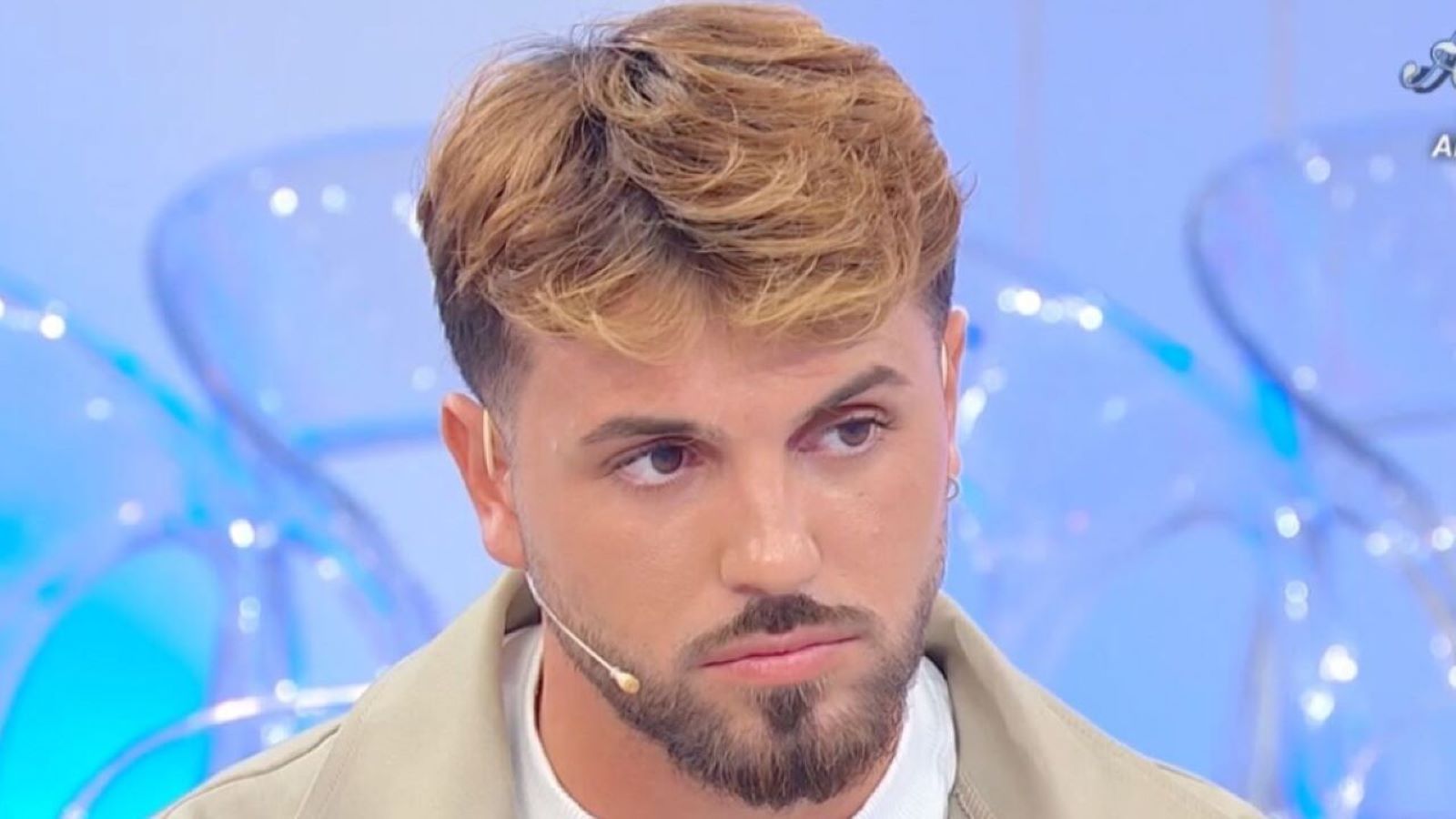 Alfonso D’Apice durante la puntata speciale di Uomini e donne dedicata a Temptation Island