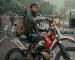 Apocalisse Z - L'inizio della fine, la recensione: uno zombie movie canonico che pensa già alla saga