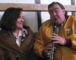 Mamma, ho perso l'aereo: Catherine O'Hara ha disertato il matrimonio di John Candy: 'Credo di aver dormito!'