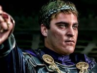Il gladiatore, Joaquin Phoenix voleva abbandonare il film a metà riprese, Russell Crowe: 'Poco professionale'