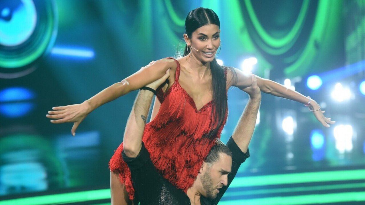Ballando con le stelle 2024 terminerà prima di Natale