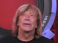 Enzo Paolo Turchi ha lasciato la casa del Grande Fratello: il comunicato della produzione
