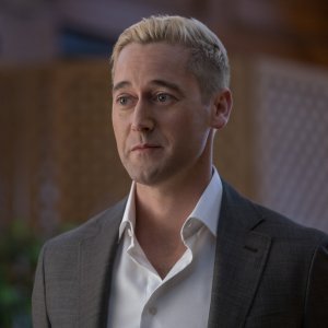 Alex Cross. Ryan Eggold in una scena della serie.