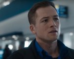Taron Egerton alle prese con una scelta impossibile nel trailer di Carry-On