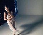 Calendario Pirelli 2025: Elodie, Simone Ashley e Vincent Cassel ritratti negli scatti