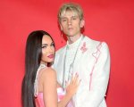 Megan Fox annuncia di essere incinta del suo primo figlio con Machine Gun Kelly