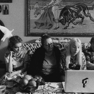 Do Not Expect Too Much from the End of the World: un'immagine del film