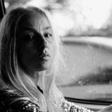 Do Not Expect Too Much from the End of the World: una scena tratta dal film