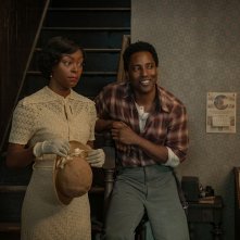 The Piano Lesson: Danielle Deadwyler con John David Washington in una foto del film