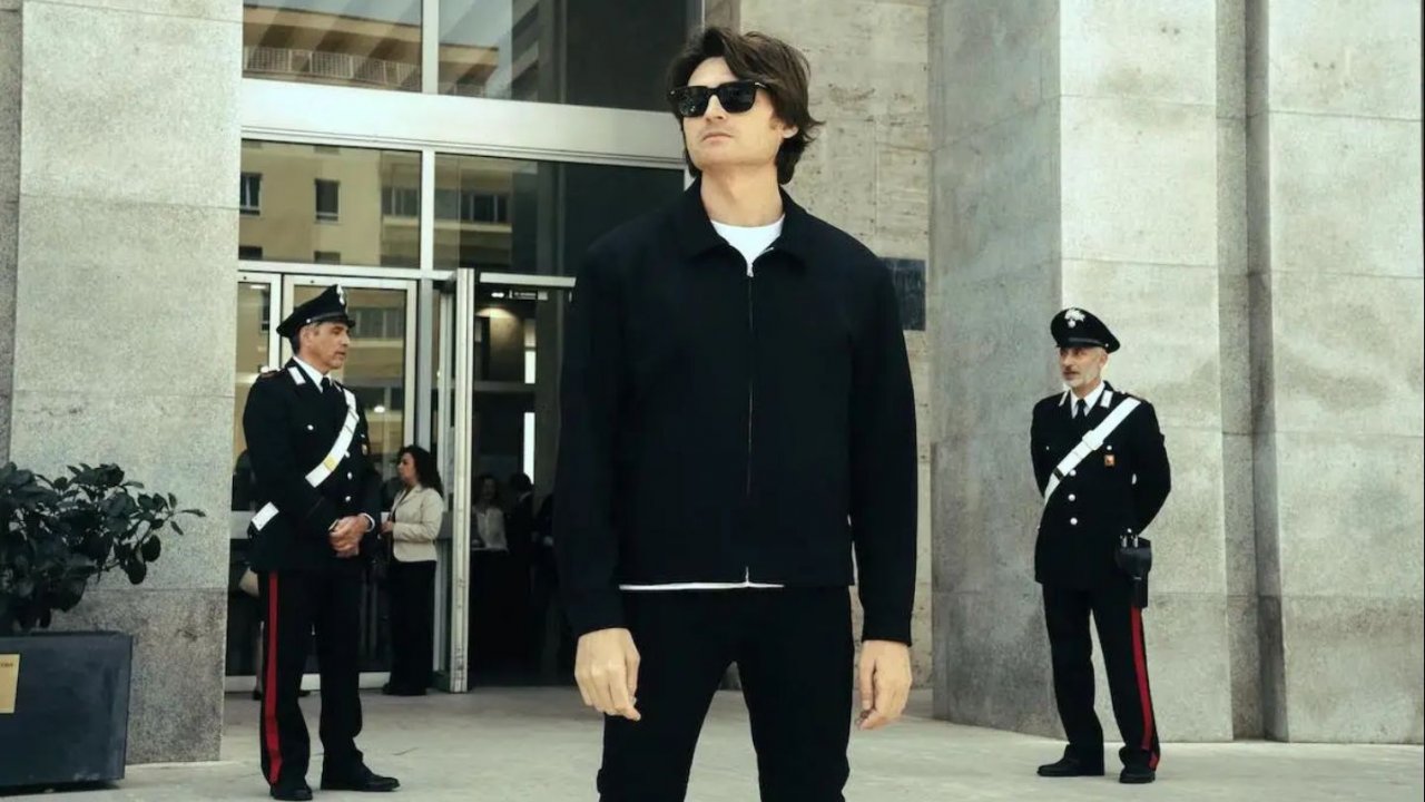 Angelo Duro in una scena