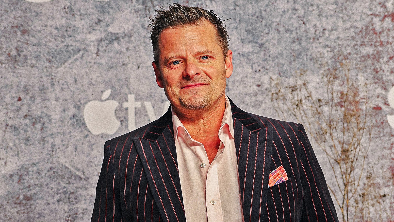 Steve Zahn è Solo nella seconda stagione di Silo.