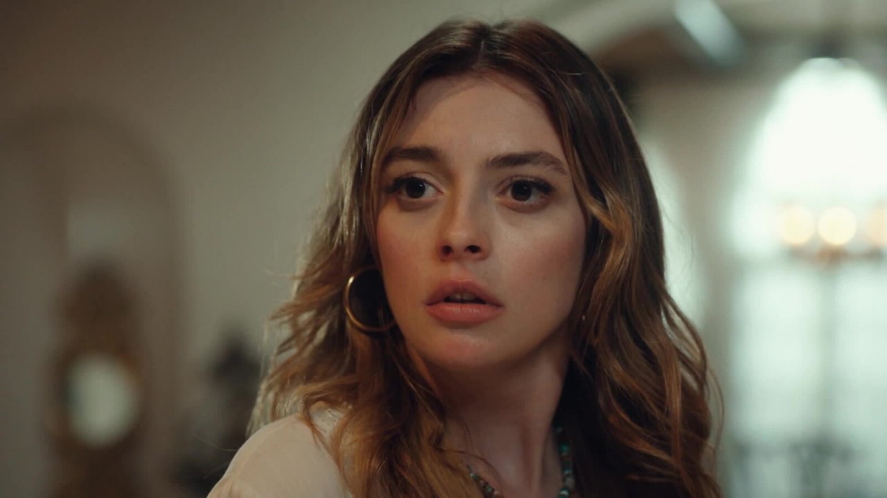 Tutte le puntate de La rosa della vendetta sono disponibili su Mediaset Infinity