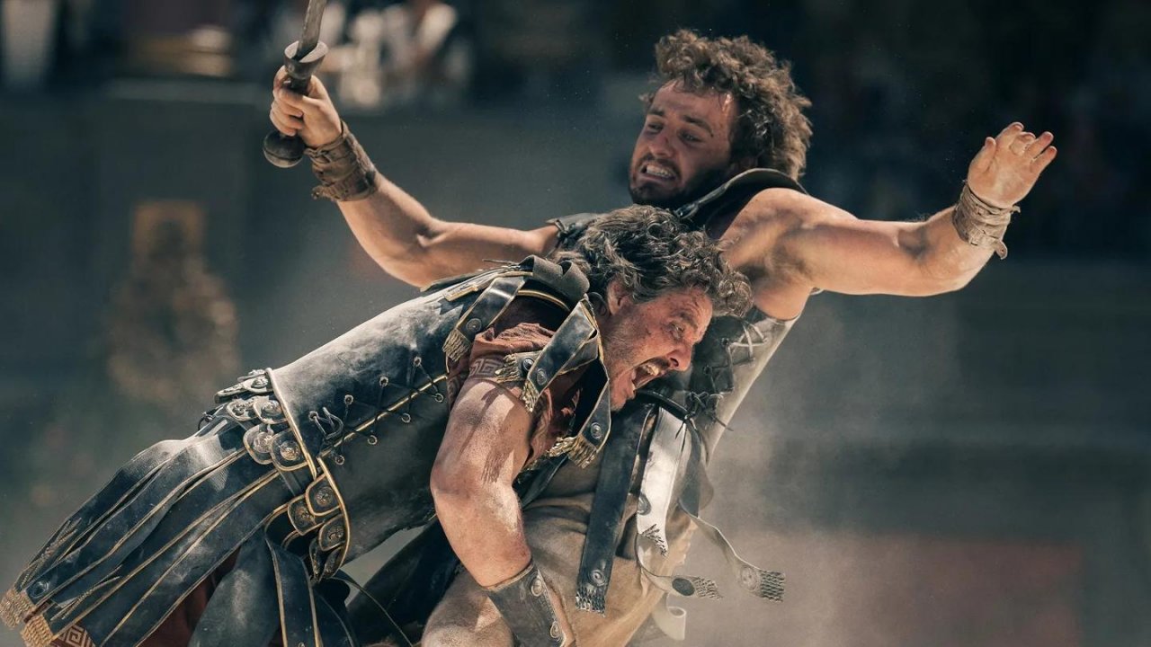 Lotte tra gladiatori nell'arena, ecco la rissa tra Paul mescal e Pedro Pascal