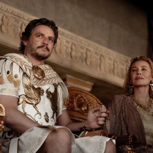 Il Gladiatore 2: Pedro Pascal e Connie Nielsen in una foto
