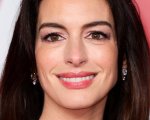Anne Hathaway protagonista dell'adattamento cinematografico di “Verity” di Colleen Hoover