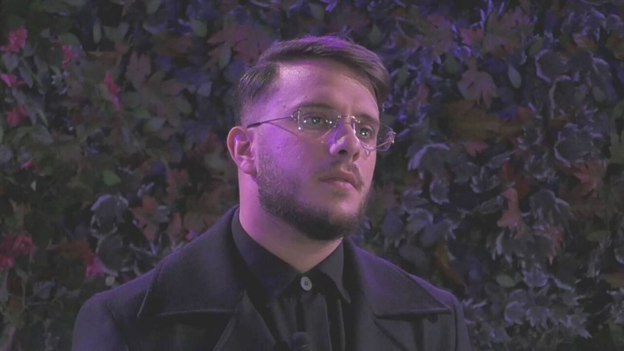 Alfonso Fico prima del confronto con Federica