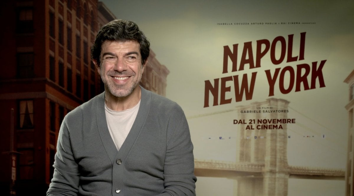 Napoli   New York, intervista a Pierfrancesco Favino: "Il cinema? È la casa di tutti"