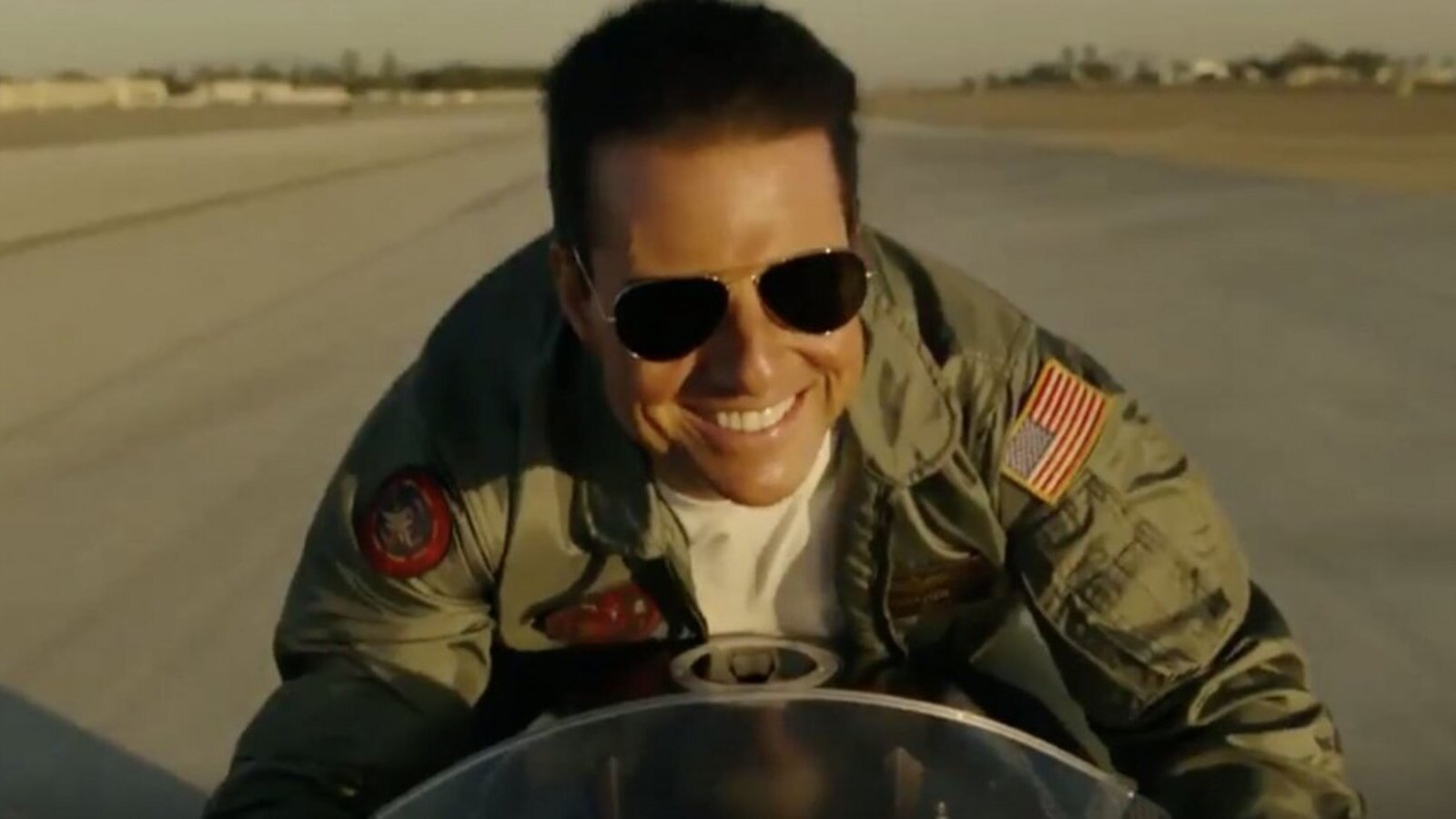 Top Gun: Maverick, Tom Cruise in una scena.