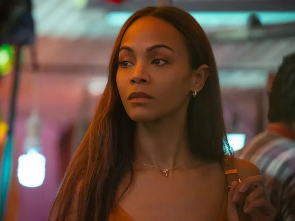 Primo piano di Zoe Saldana in Emilia Pérez