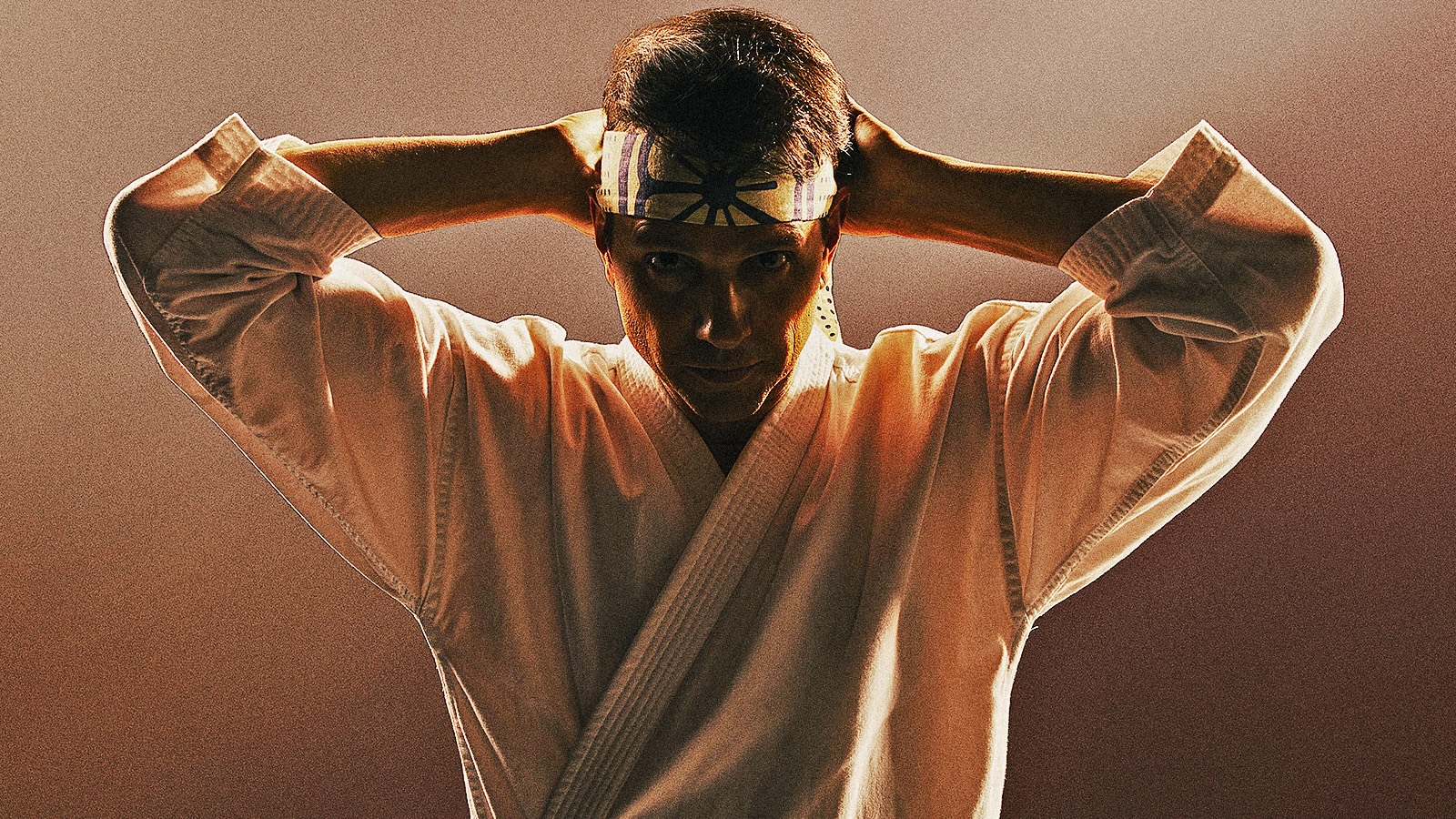 Ralph Macchio in Cobra Kai 6 - Parte 2