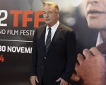 Alec Baldwin: “Oggi il cinema colma le lacune dell'informazione. Negli Stati Uniti e nel mondo”