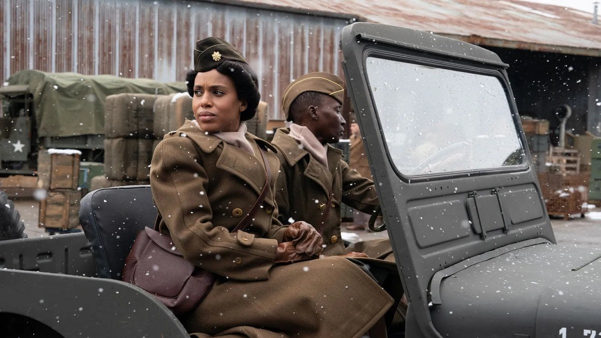 Kerry Washington guida un gruppo di soldatesse nel trailer di The Six Triple Eight