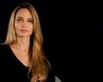 Angelina Jolie e il suo Without Blood: “Uno studio dell'umanità. Non per dare risposte, ma per porre quesiti”