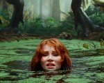 Jurassic World: il dominio, le carte da UNO tematiche sono in offerta su Amazon per il Black Friday