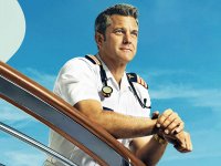 Doctor Odyssey, recensione: Joshua Jackson in una serie medical che ammicca a Love Boat