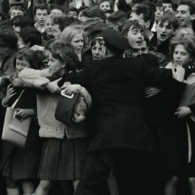 Beatle '64: la folla impazzita celebra l'arrivo dei Beatles negli USA