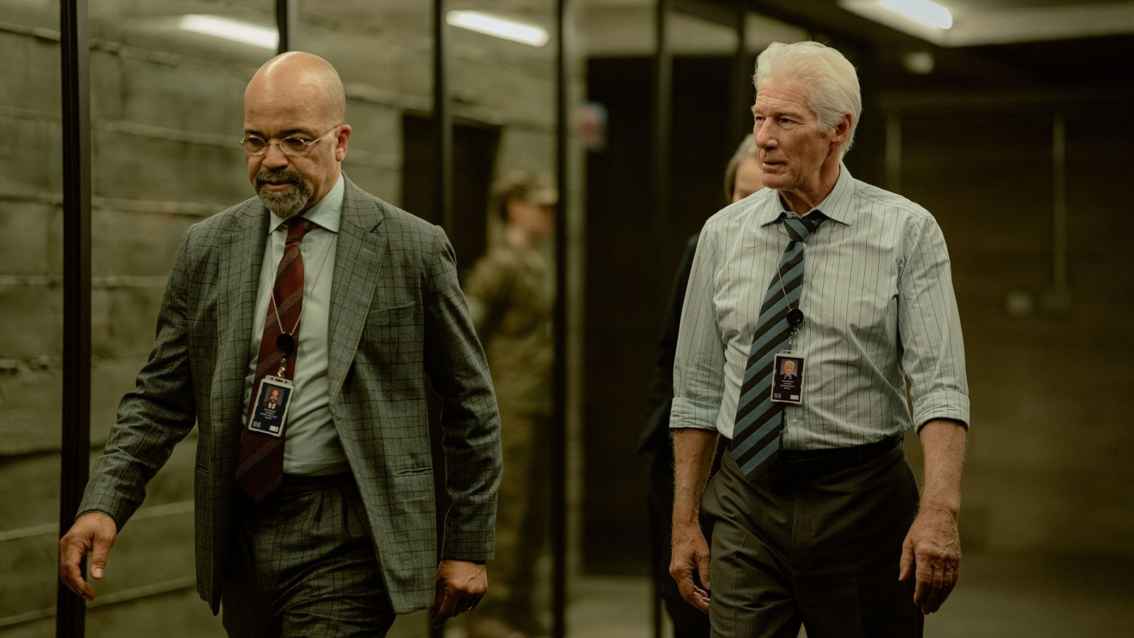 Jeffrey Wright e Richard Gere in una scena di The Agency