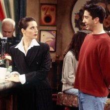 Friends: il cameo di Isabella Rossellini insieme a David Schwimmer