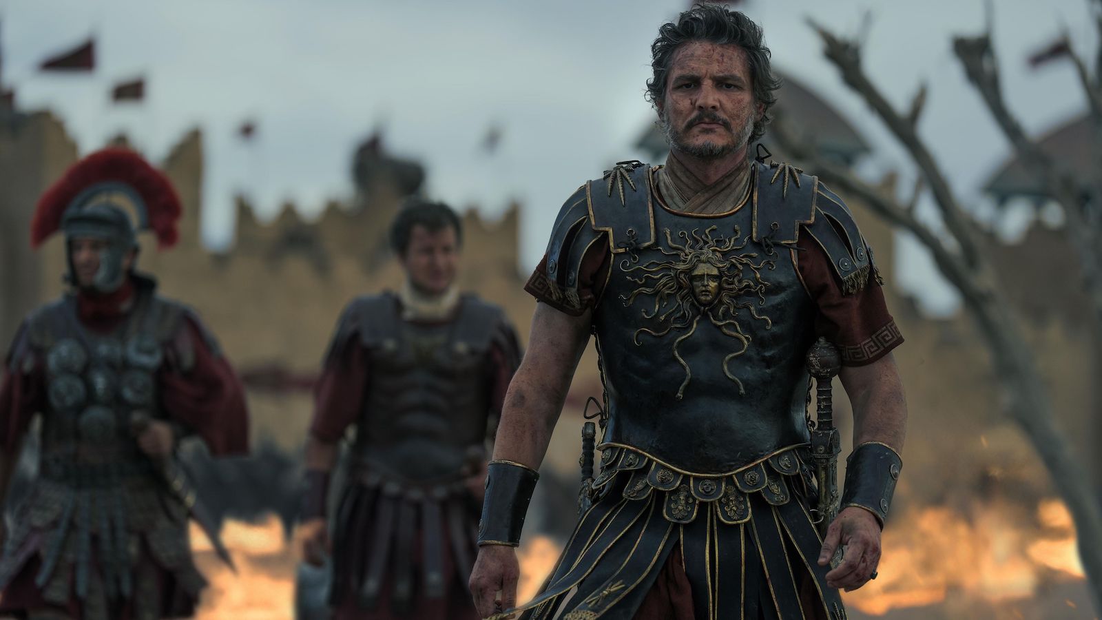 Pedro Pascal in una scena de Il gladiatore 2