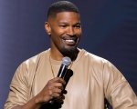 Jamie Foxx scherza sul periodo trascorso in ospedale nel trailer di What Had Happened Was