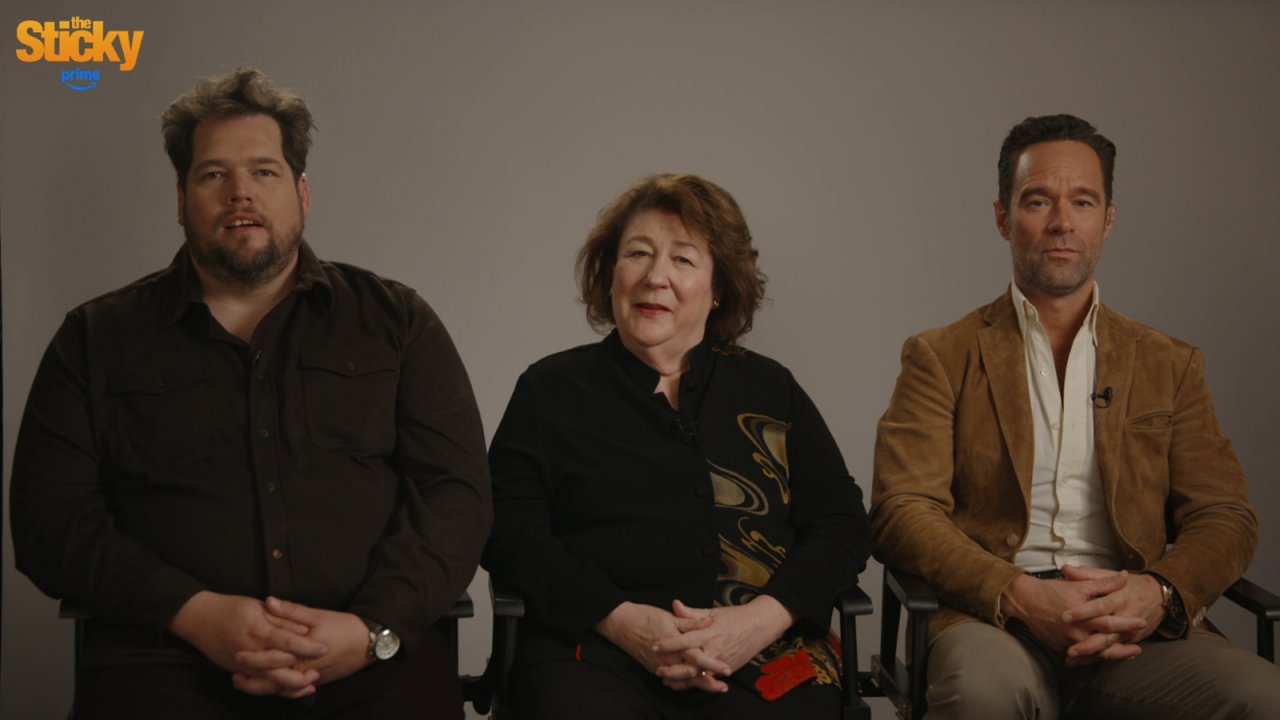 Guillaume Cyr, Margo Martindale, Chris Diamantopoulos per The Sticky.