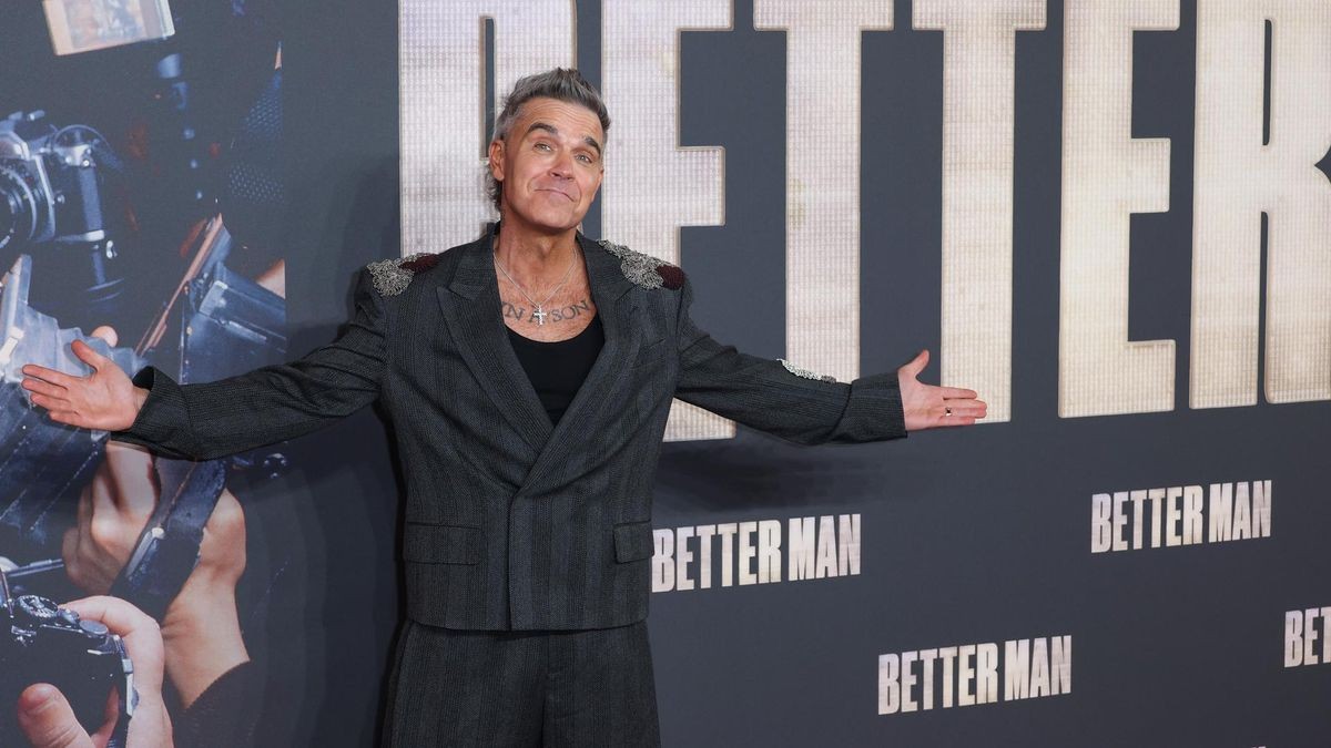 Better Man, intervista a Robbie Williams: "Un biopic liberatorio. E sì, il mio narcisismo può essere d