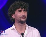 Grande Fratello: Simone Costa sulla presunta aggressione di Yulia Bruschi: 'Ero una pozza di sangue'