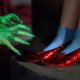 Il Mago di OZ: le scarpette rosse di Dorothy vendute per una cifra record