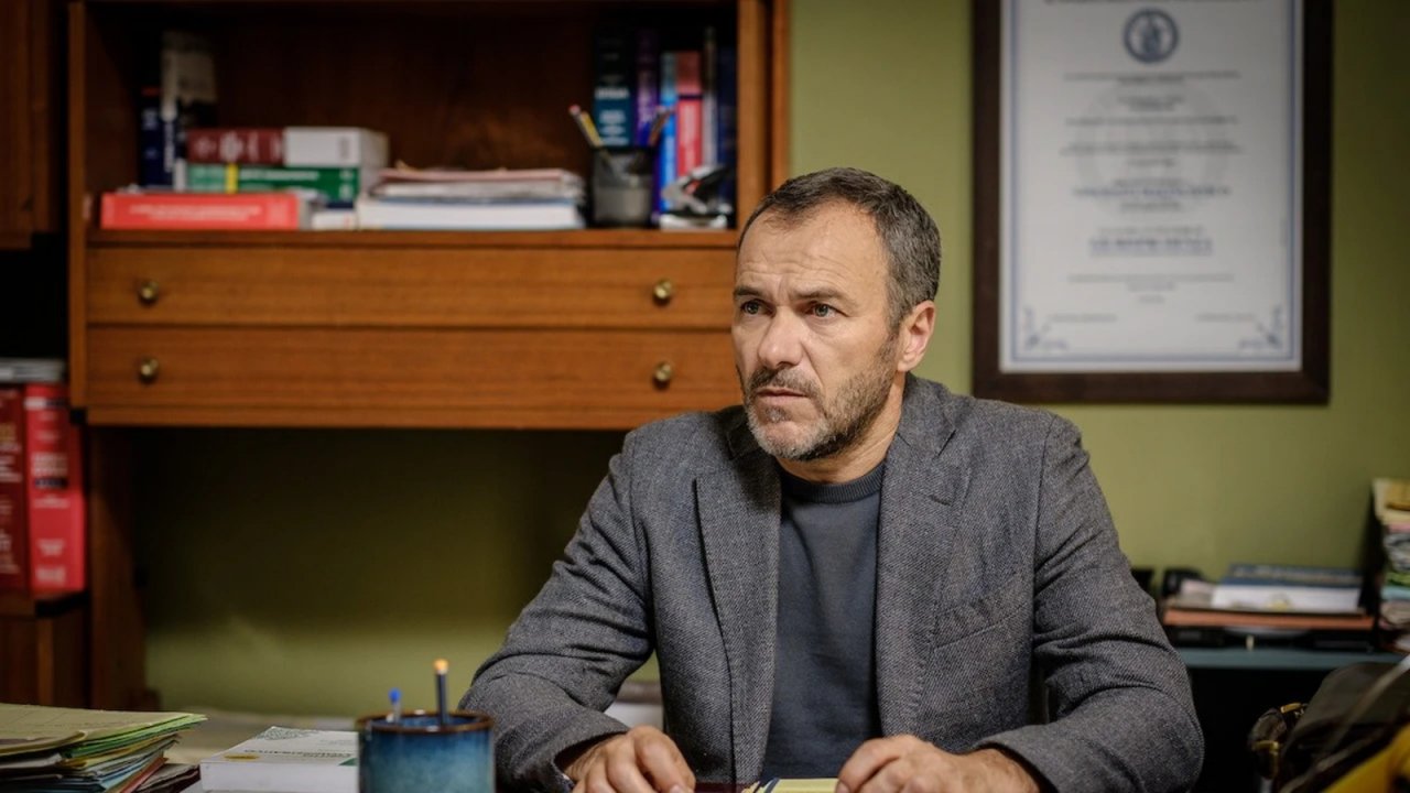 Vincenzo Malinconico 2 va in onda la domenica in prima serata su Rai 1