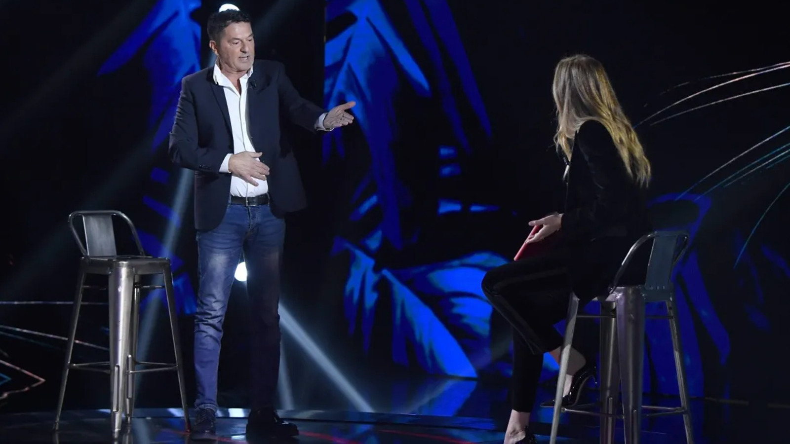 Stasera verrà mostrata a Belve la fuga di Teo Mammucari dallo studio