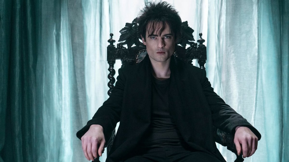 The Sandman: Tom Sturridge è ancora Morfeo nella prima immagine della seconda stagione